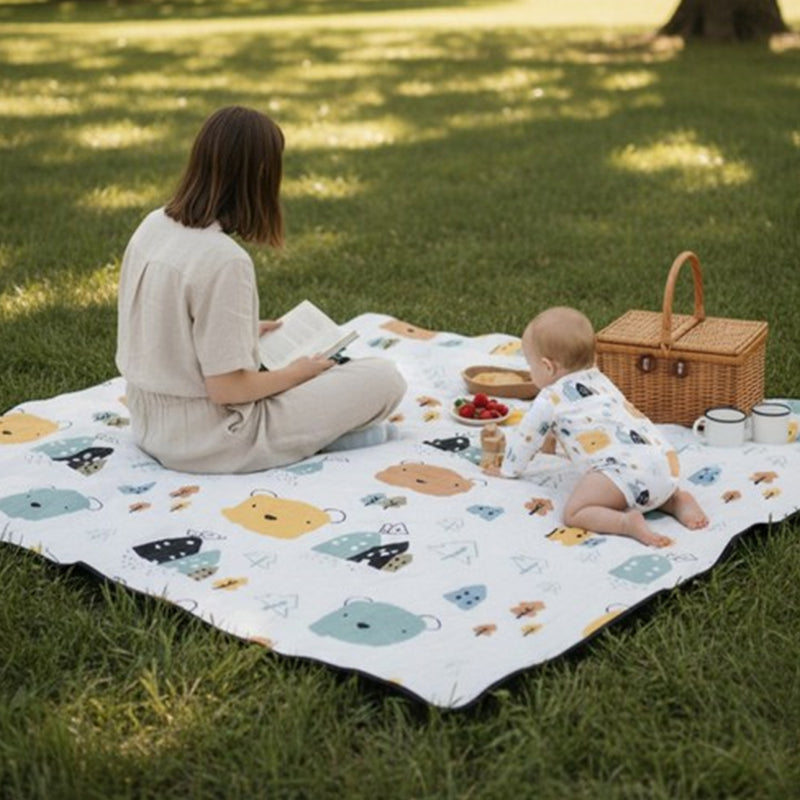 Waterproof Outdoor Picnic Blanket – Foldable & Portable